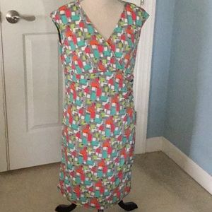Like new. Wrap style dress. geometric print. XL